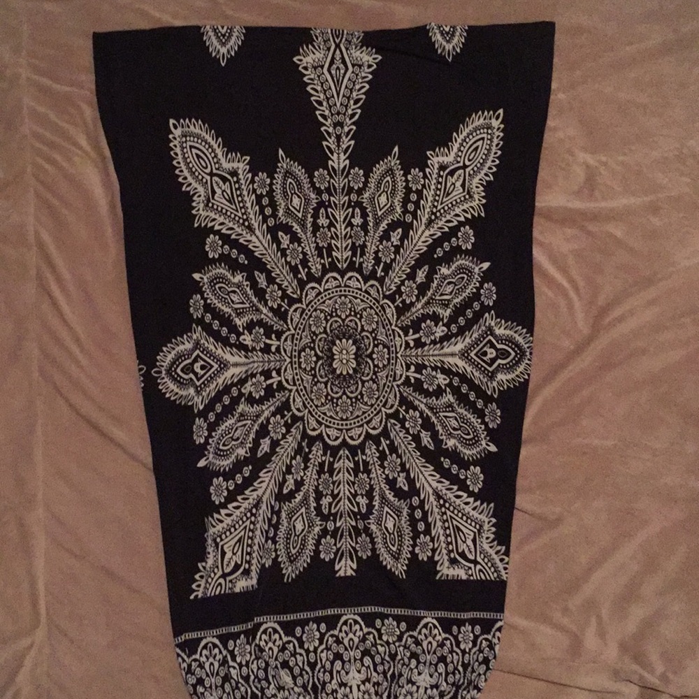 Dress - Picture 2 of 2